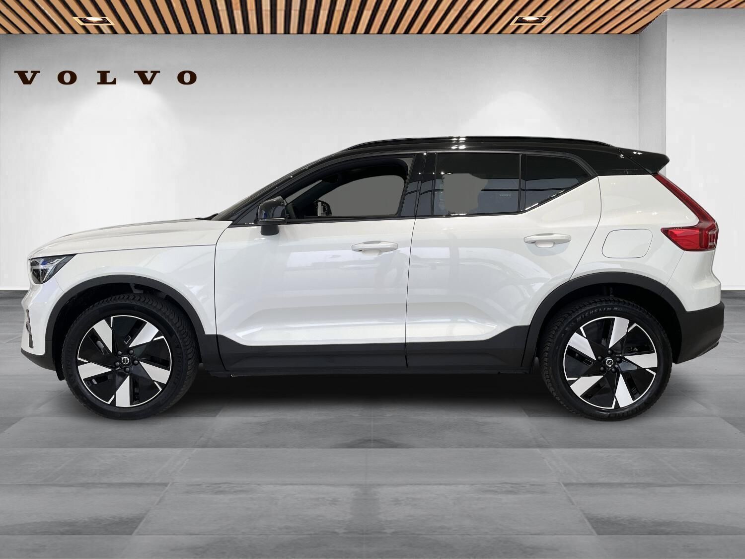 Volvo XC40 Recharge Extended Range Plus 252HK 5d Aut.