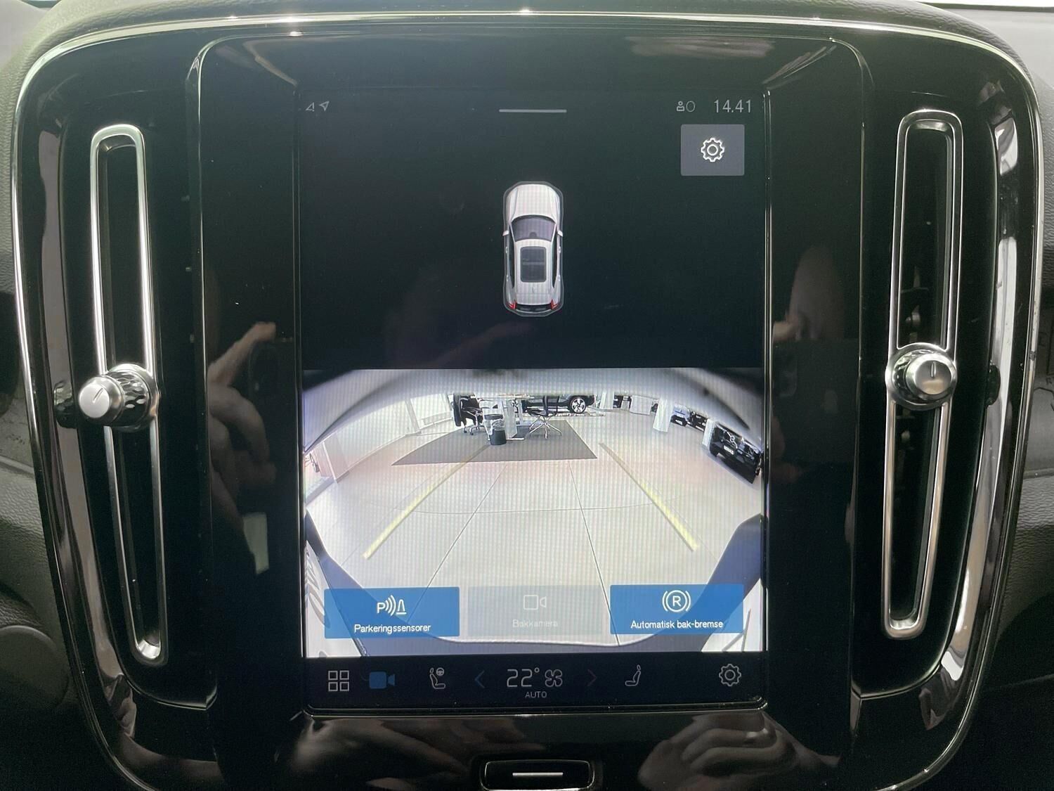 Hvid Volvo XC40 fra 2024