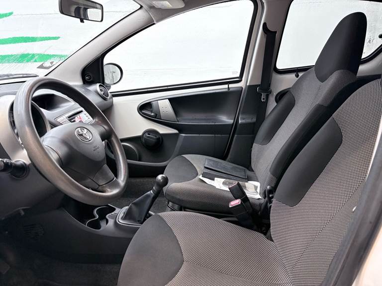 Toyota Aygo 1,0 VVT-I T2 Air Connect Comfort 68HK 5d