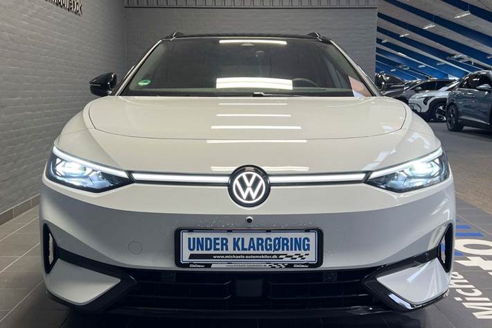 Hvid VW ID.7 fra 2025