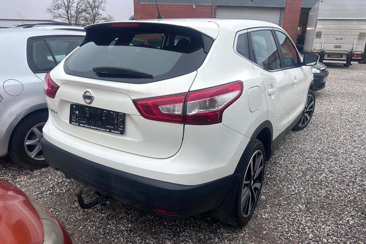 Bronze Nissan Qashqai fra 2014