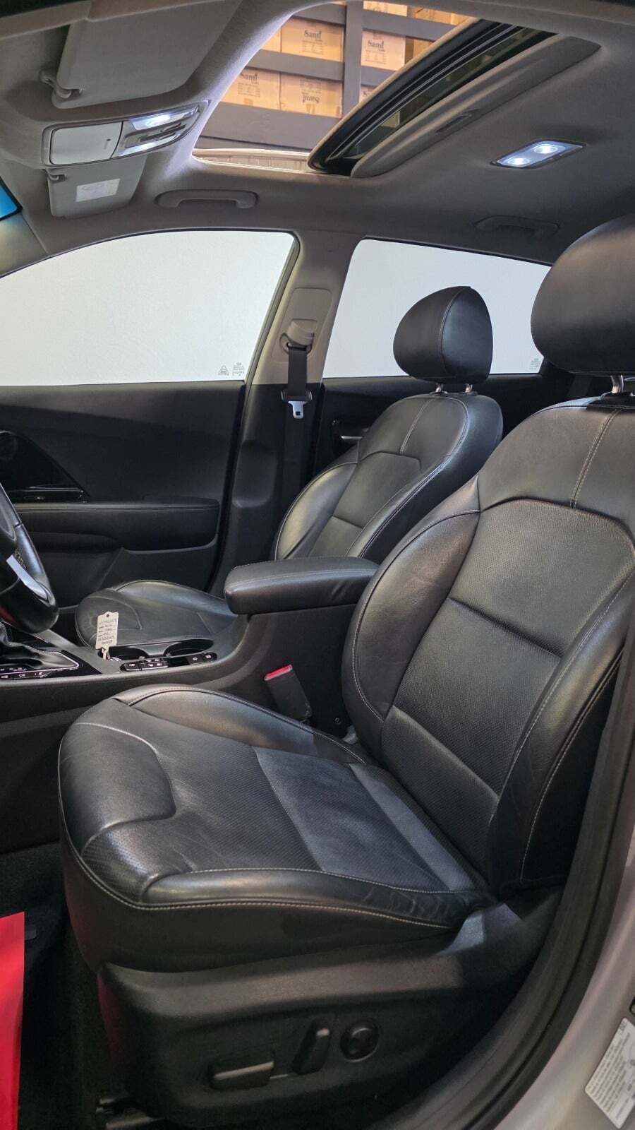 Sort Kia Niro fra 2020