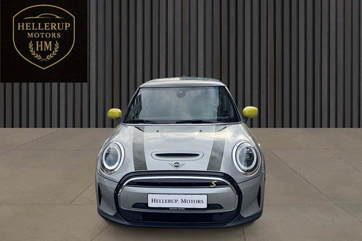 Sølv Mini Cooper SE fra 2023