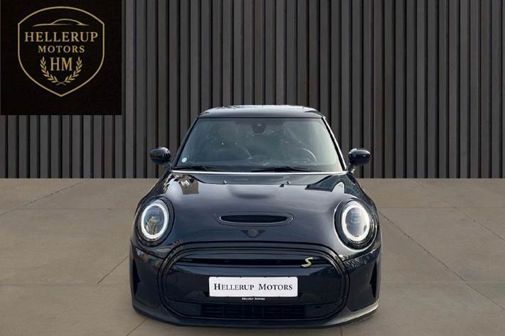 Sort Mini Cooper SE fra 2023