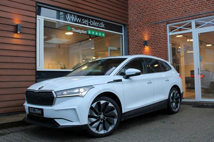 Hvid Skoda Enyaq fra 2022