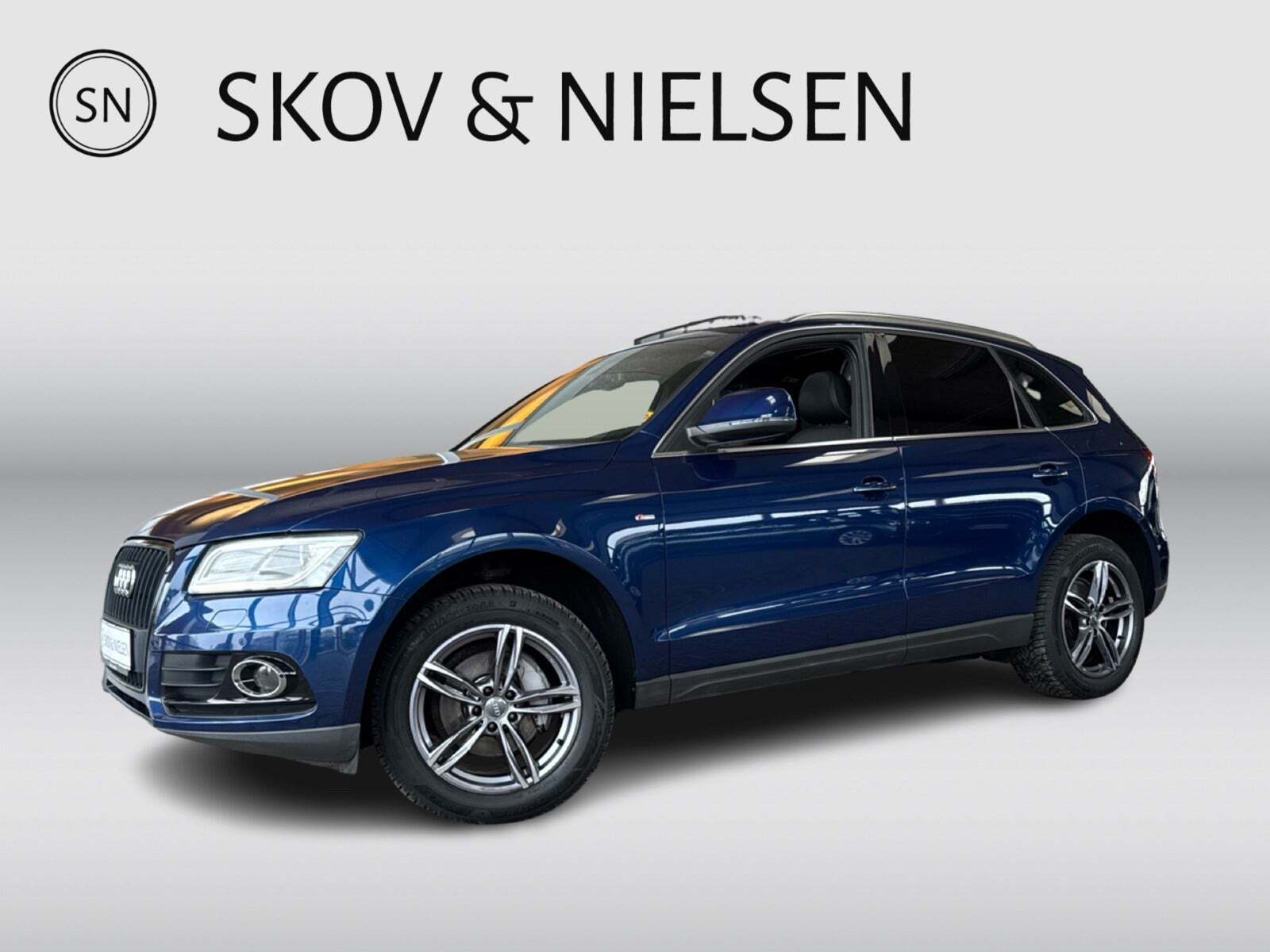 Audi Q5 2,0 TDi 177 S-line quattro S-tr. Van