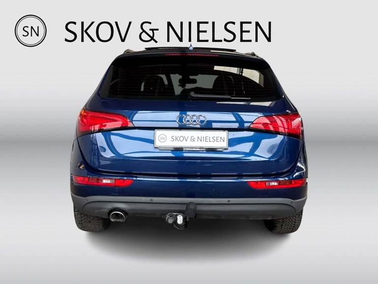 Audi Q5 2,0 TDi 177 S-line quattro S-tr. Van