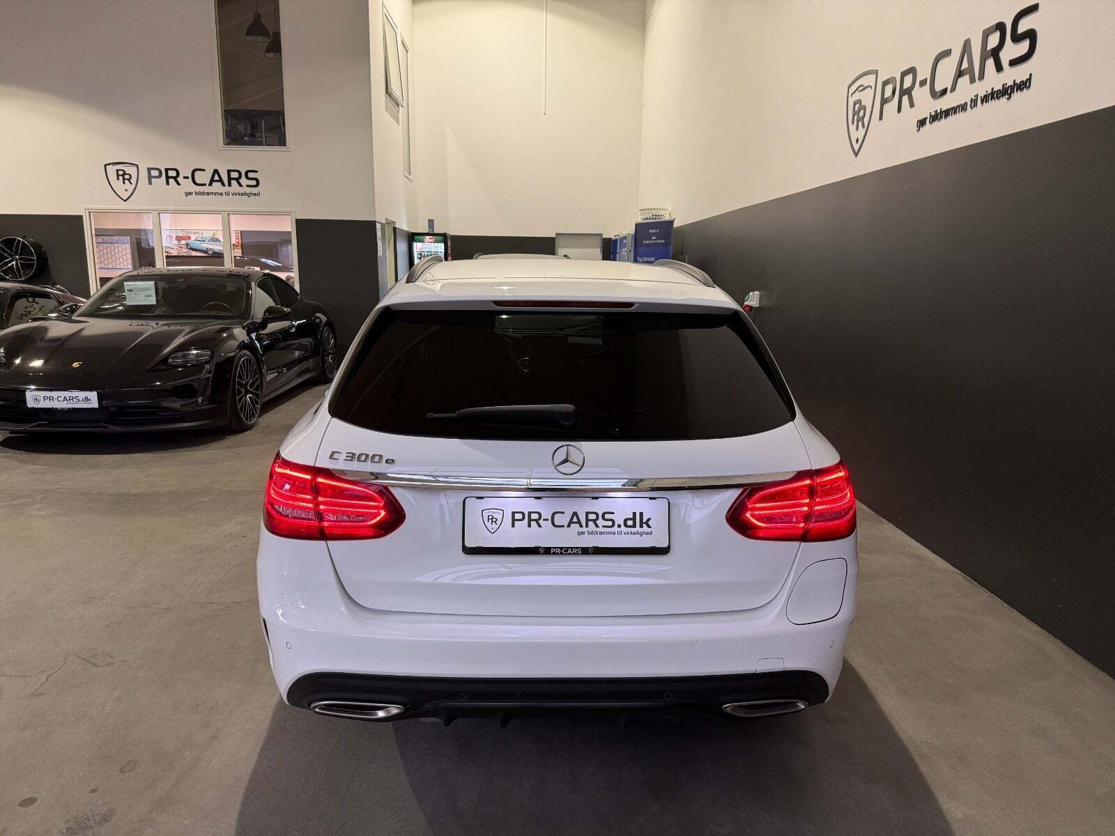 Mercedes C300 e 2,0 AMG Line Night Edition stc. aut.