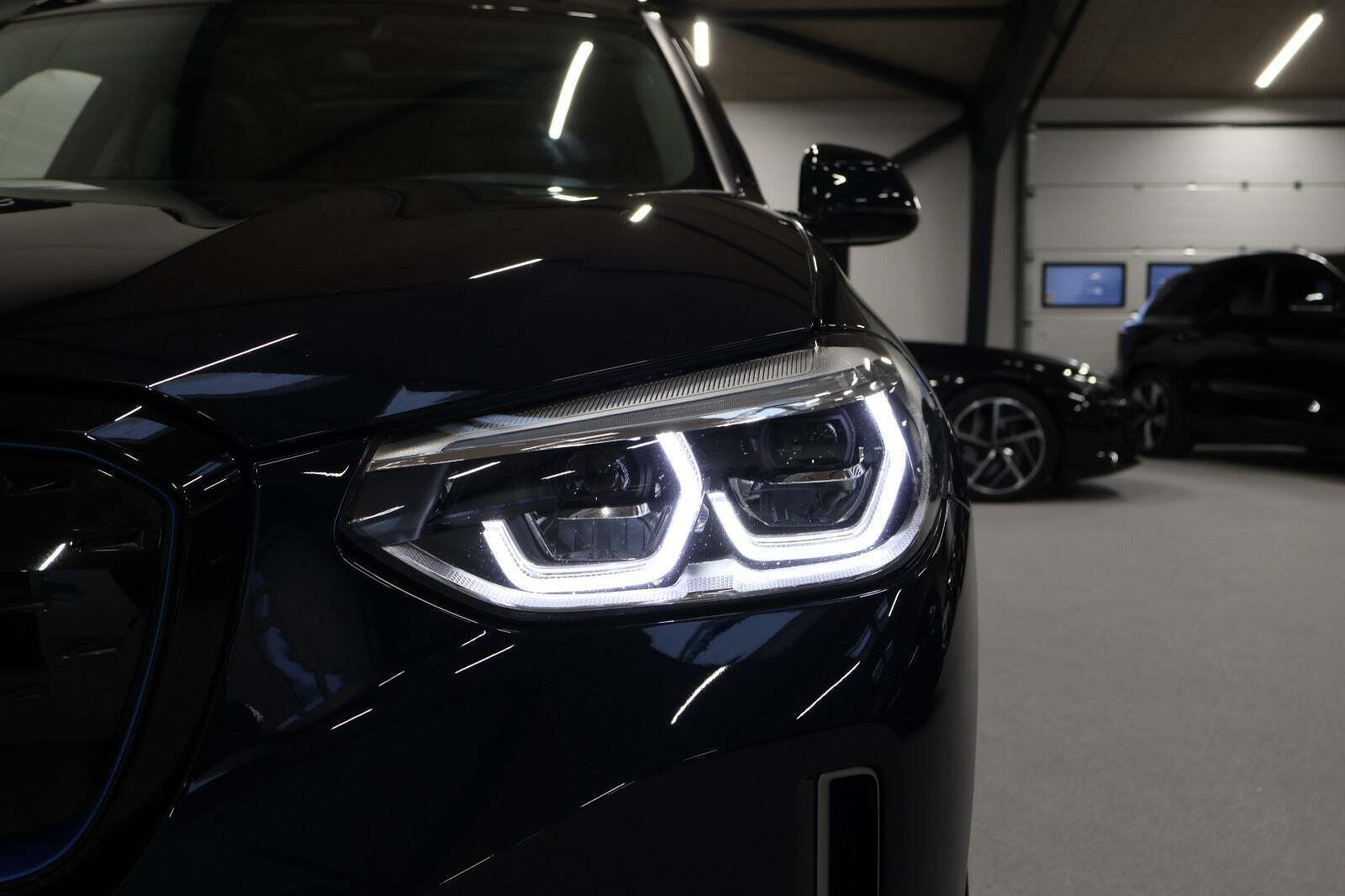 BMW iX3 Charged Plus