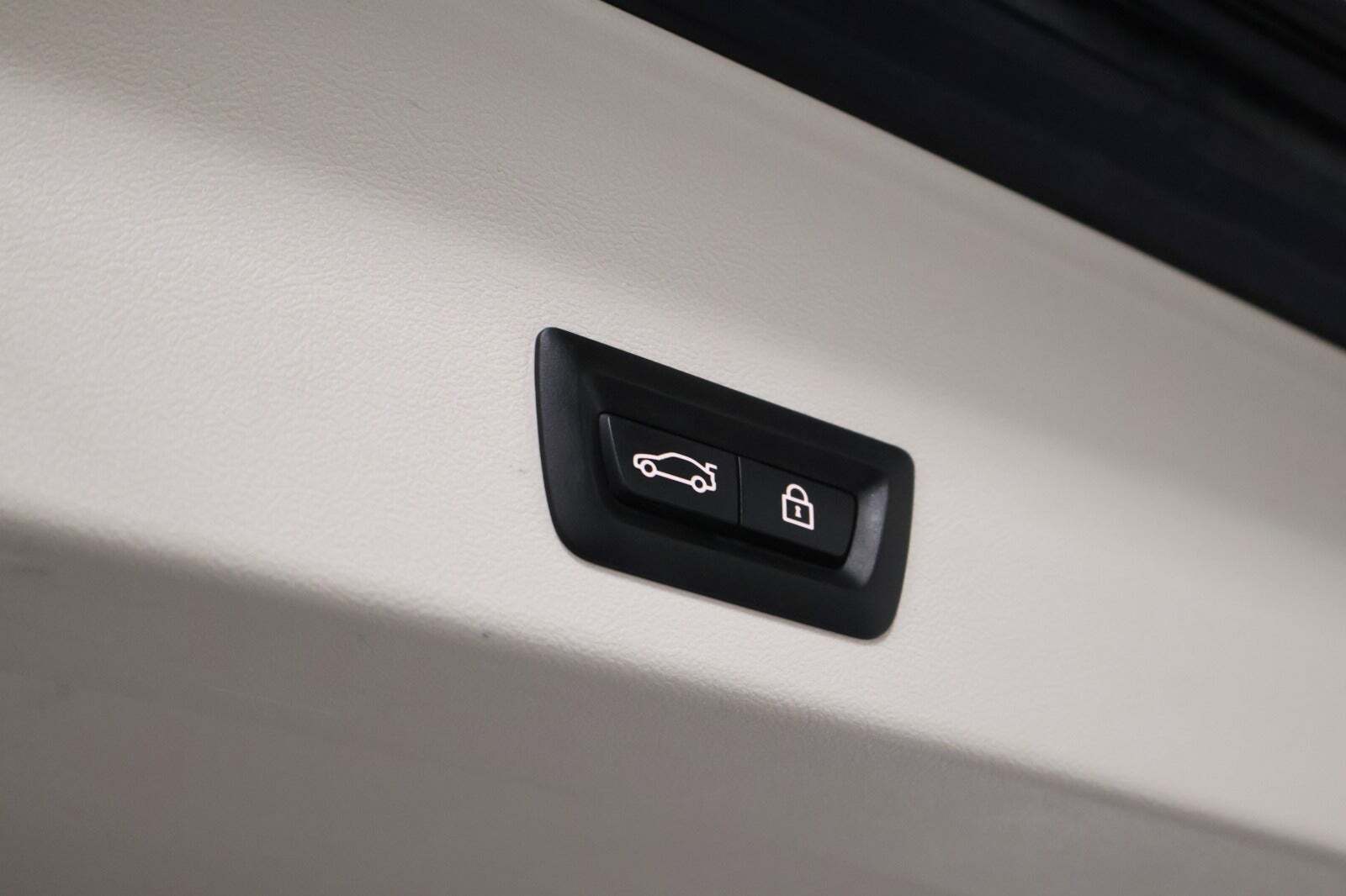 Sort BMW iX3 fra 2021