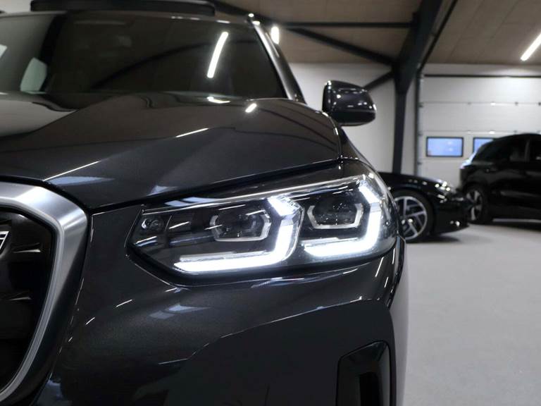 BMW iX3 Charged M-Sport