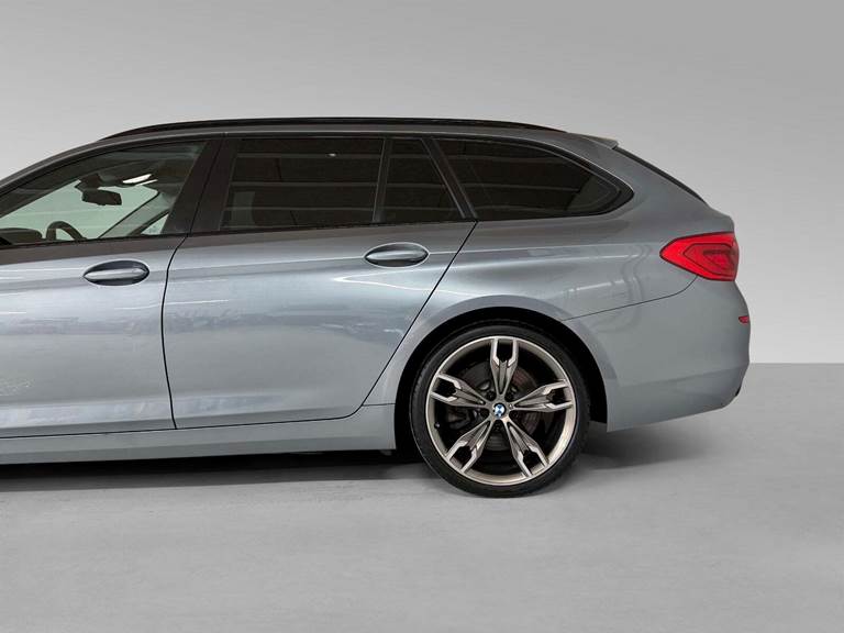 BMW 530d 3,0 Touring M-Sport aut.