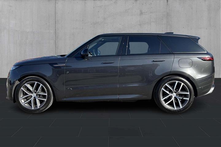 Grå Land Rover Range Rover sport fra 2025