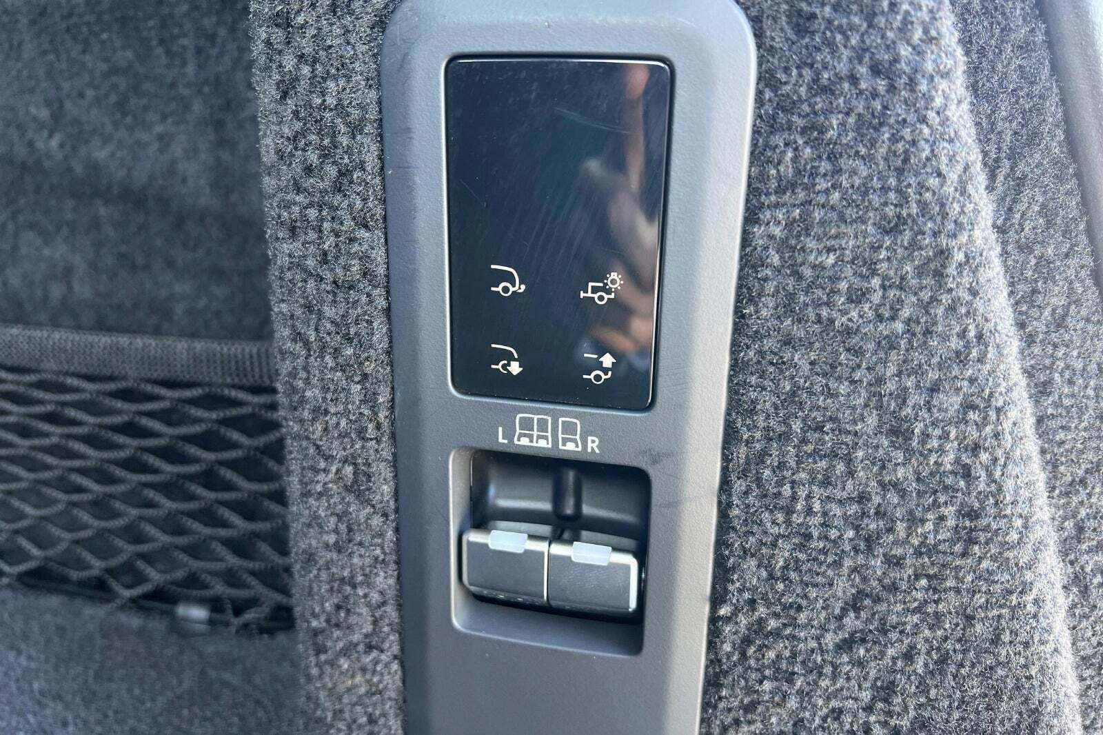 Grå Land Rover Range Rover sport fra 2025