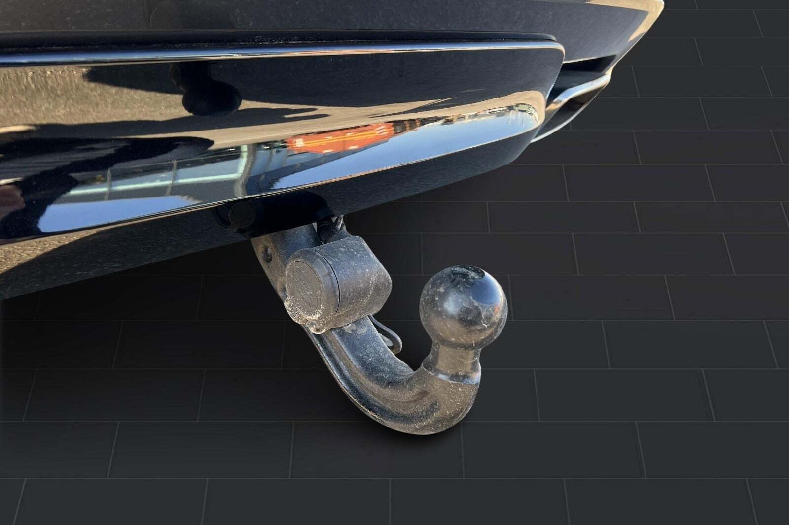 Grå Land Rover Range Rover sport fra 2025