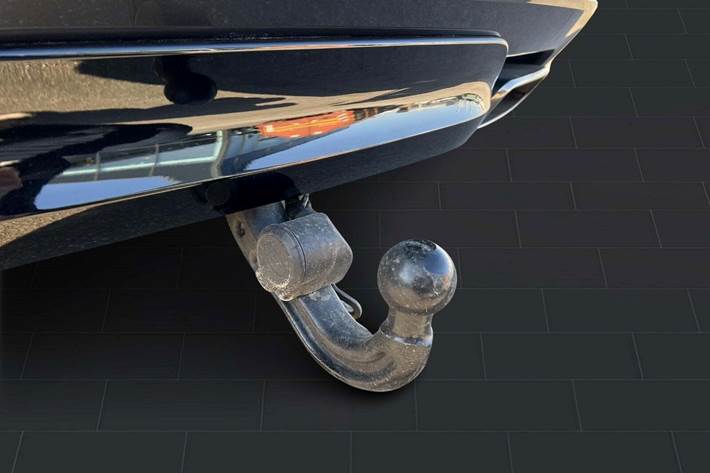 Grå Land Rover Range Rover sport fra 2025