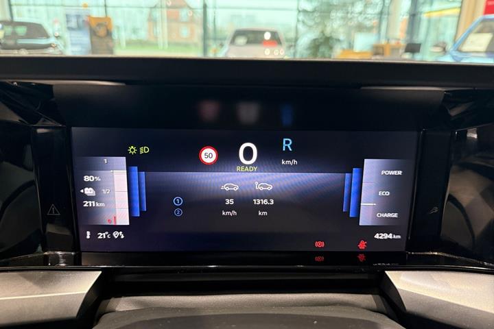 Blå Opel Frontera fra 2025