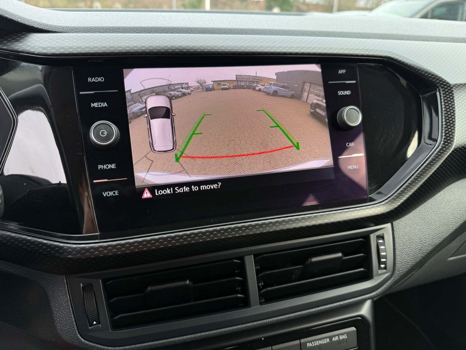Sølv VW T-Cross fra 2020