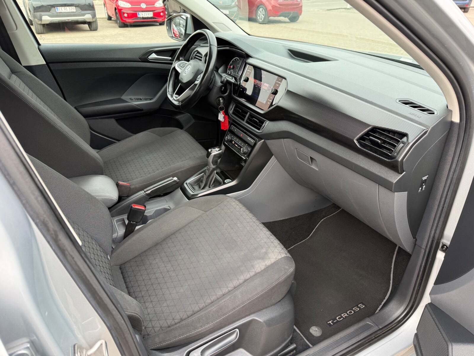 Sølv VW T-Cross fra 2020