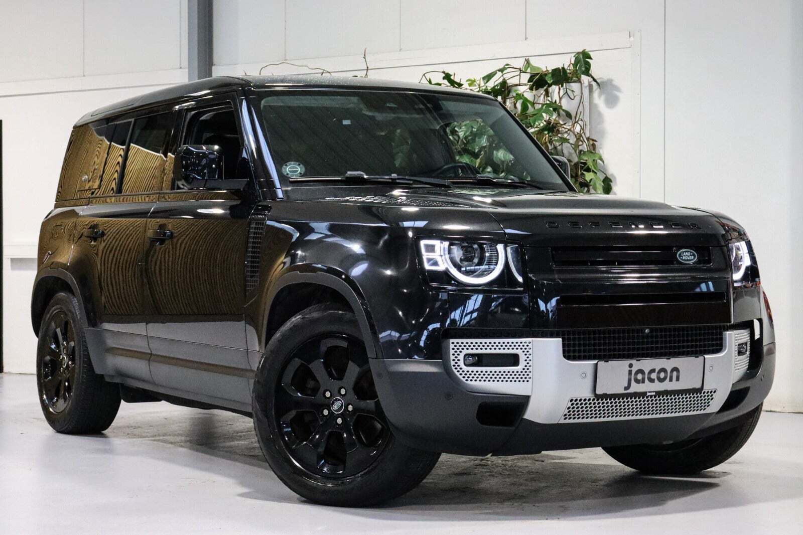 Land Rover Defender 110 3,0 D250 aut. Van