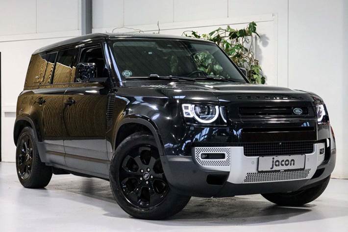 Sort Land Rover Defender 110 fra 2020 set udefra