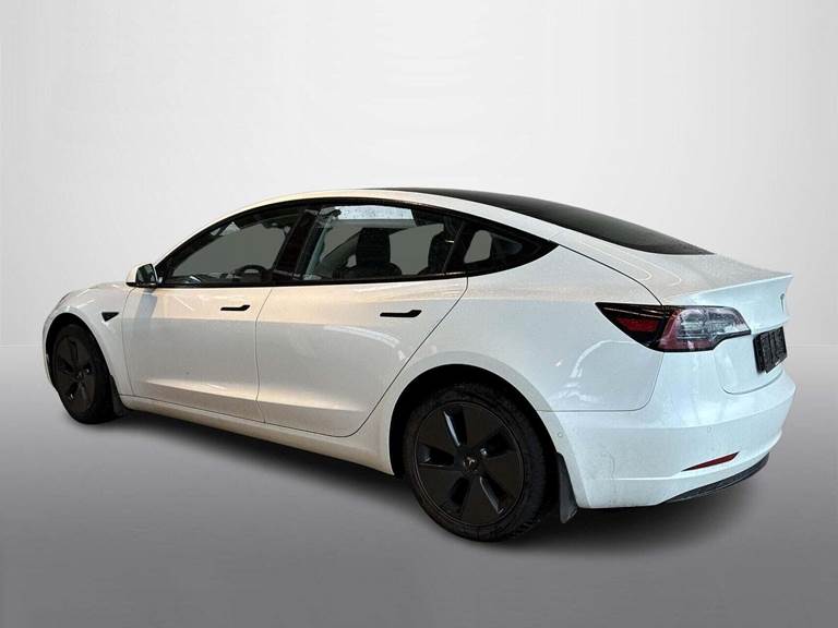Tesla Model 3 Standard Range+ RWD
