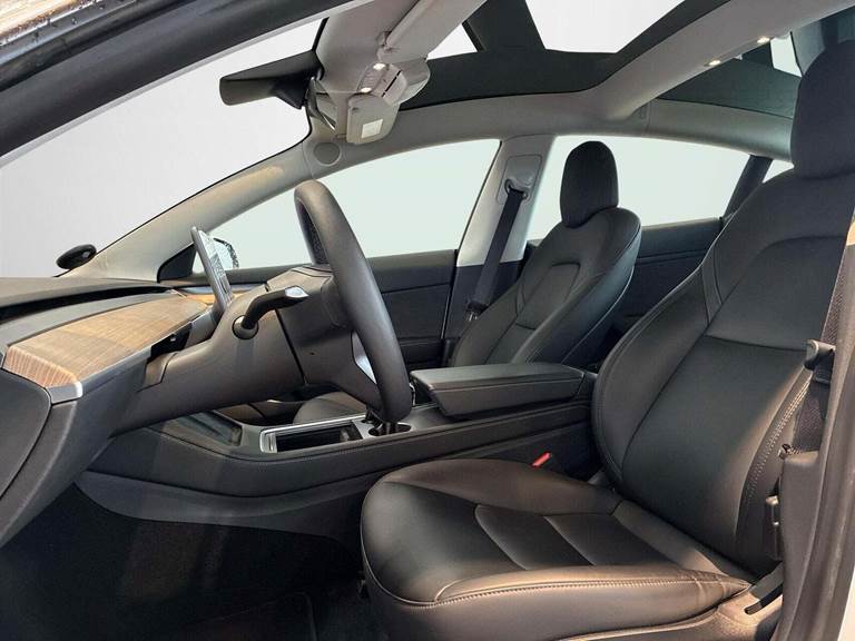 Tesla Model 3 Standard Range+ RWD