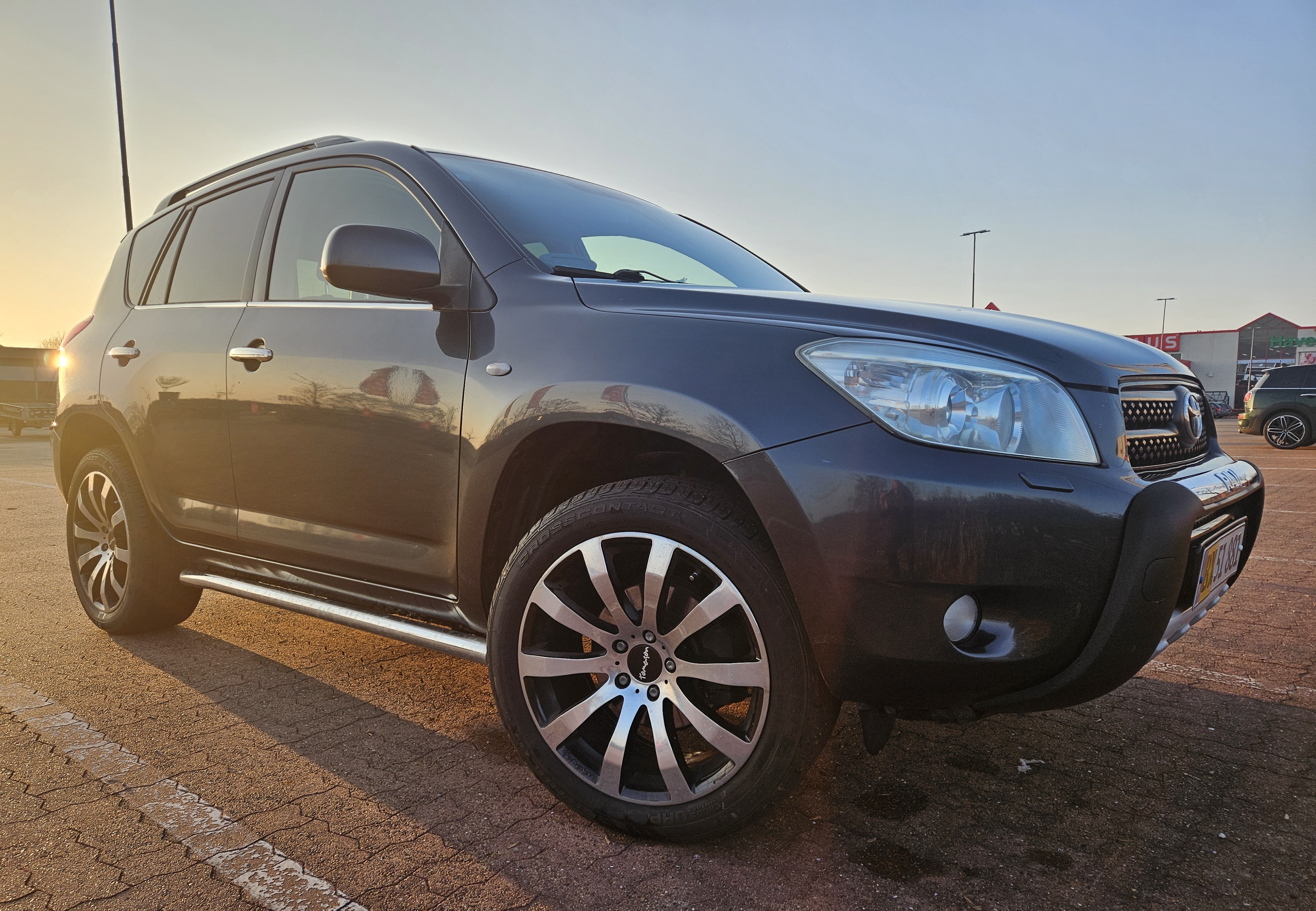 Toyota RAV4 2,0  VAN AUT.