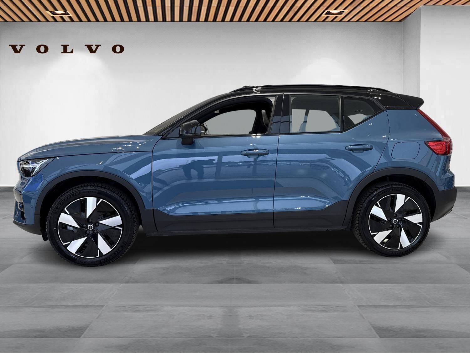 Volvo XC40 Recharge Twin Ultimate AWD 408HK 5d Aut.