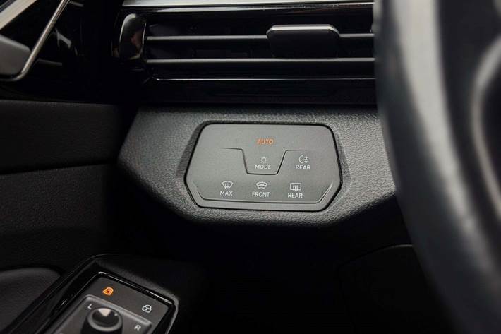 Hvid VW ID.4 fra 2021