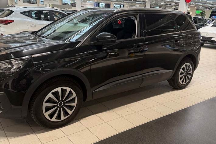 Sort Peugeot 5008 fra 2017