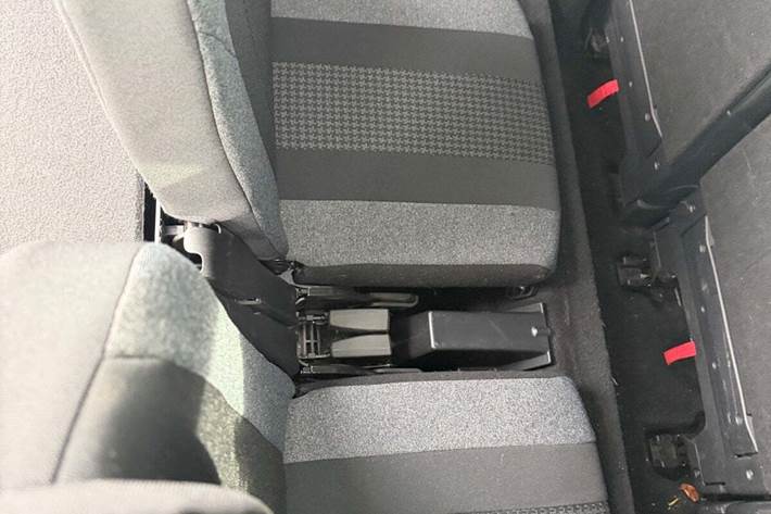 Sort Peugeot 5008 fra 2017