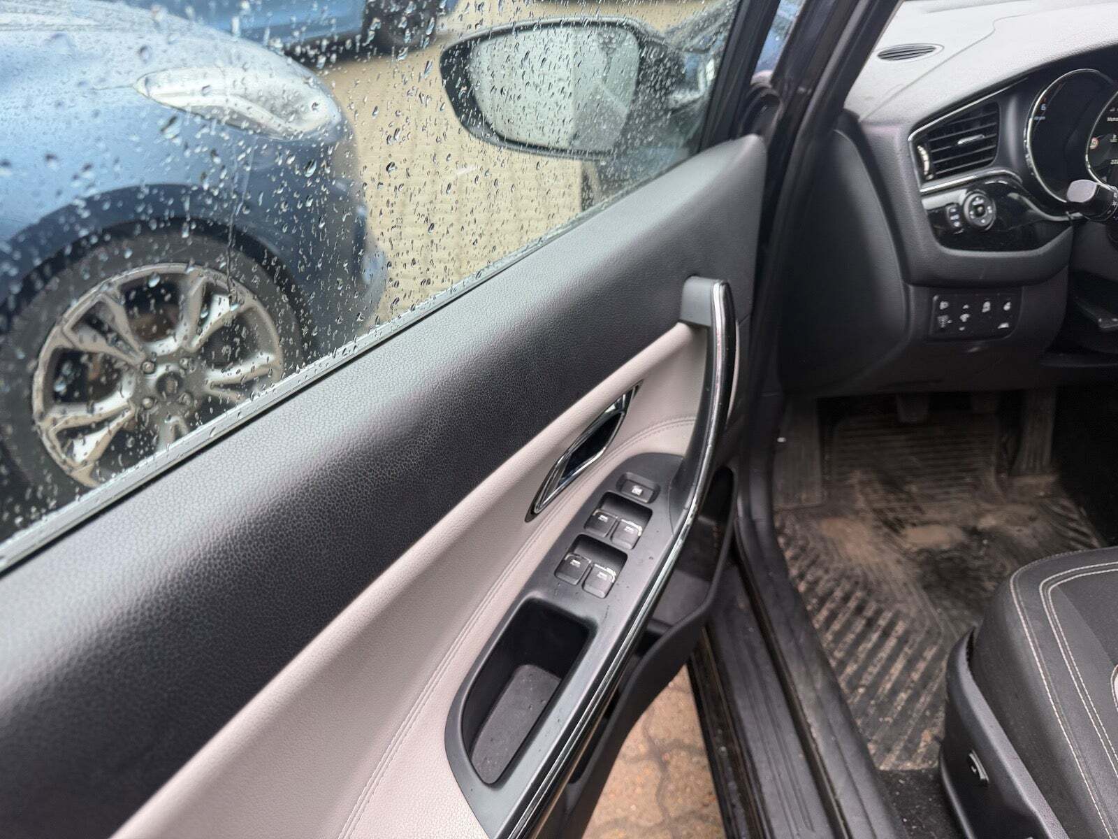 Sort Kia Ceed fra 2016