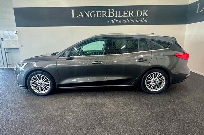 Grå Ford Focus fra 2019