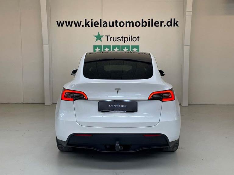 Tesla Model Y RWD