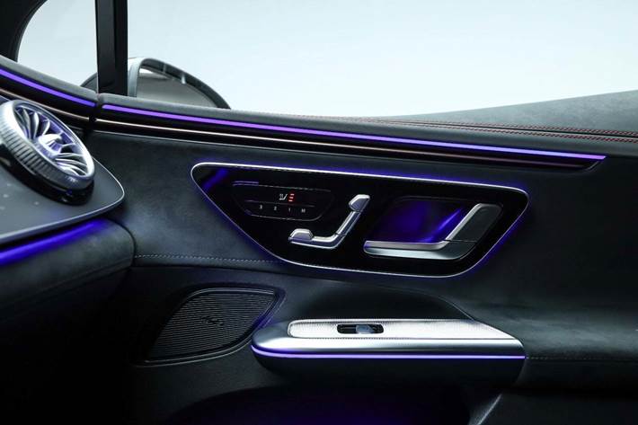 Grå Mercedes EQE350+ fra 2026