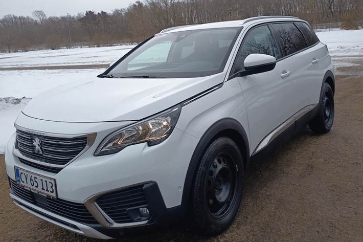 Hvid Peugeot 5008 fra 2019