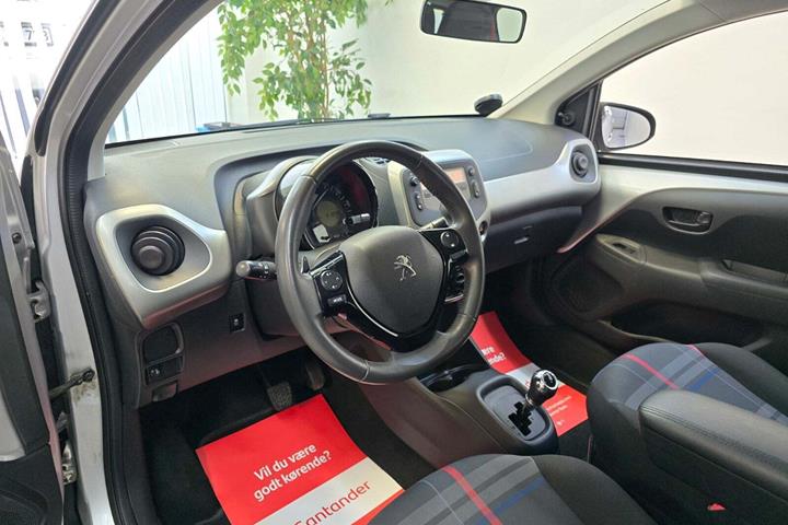 Sølv Peugeot 108 fra 2014