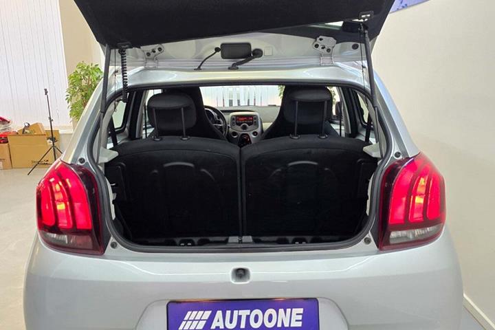 Sølv Peugeot 108 fra 2014