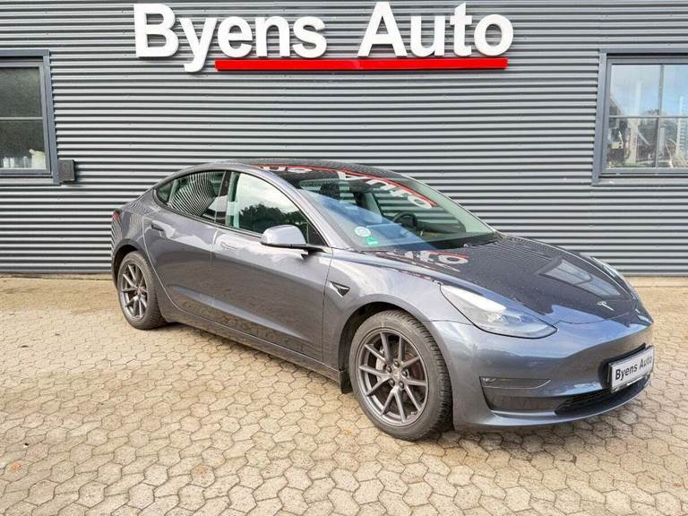 Tesla Model 3 Long Range AWD