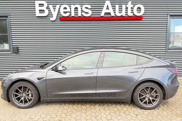 undefined Tesla Model 3 fra 2021
