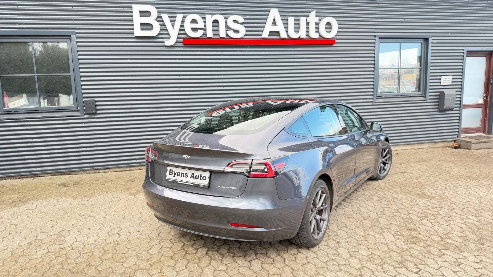 Tesla Model 3 Long Range AWD