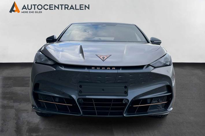 Beige Cupra Tavascan fra 2024