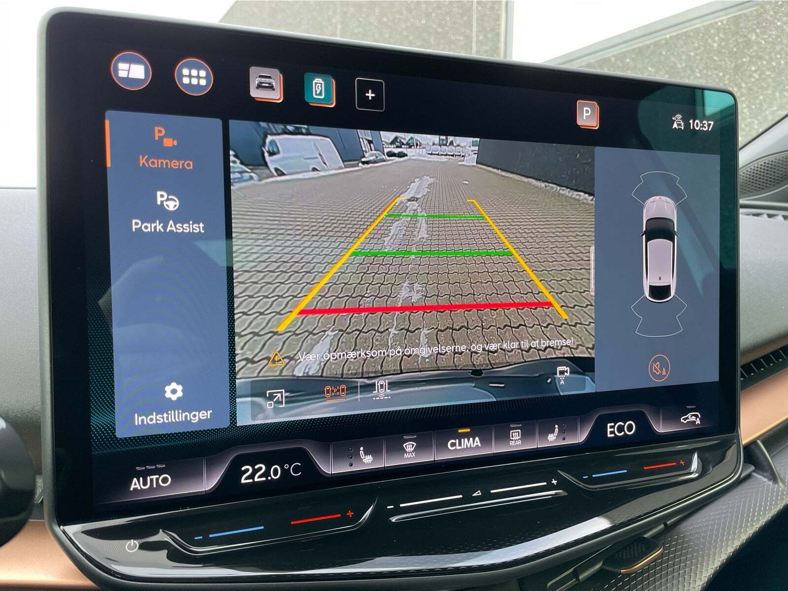 Beige Cupra Tavascan fra 2024