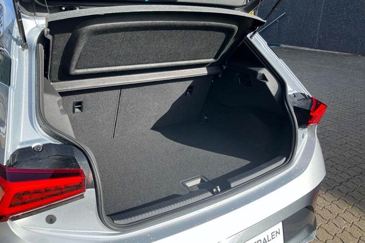 Sølv Cupra Born fra 2024