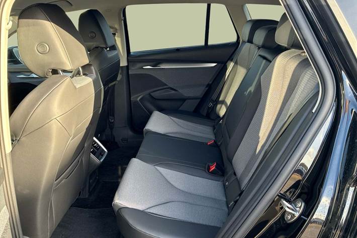 Sort Skoda Enyaq fra 2026