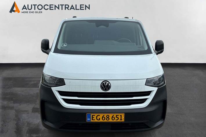 Hvid VW Transporter fra 2025