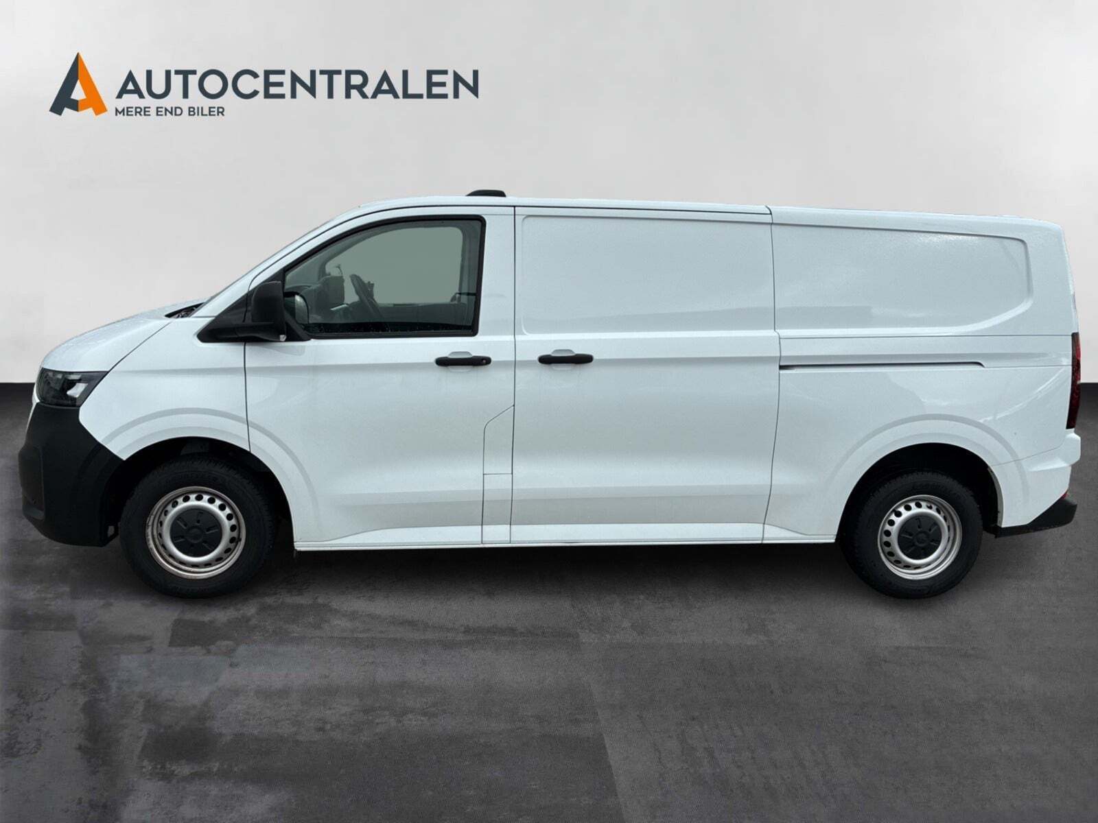 Hvid VW Transporter fra 2025