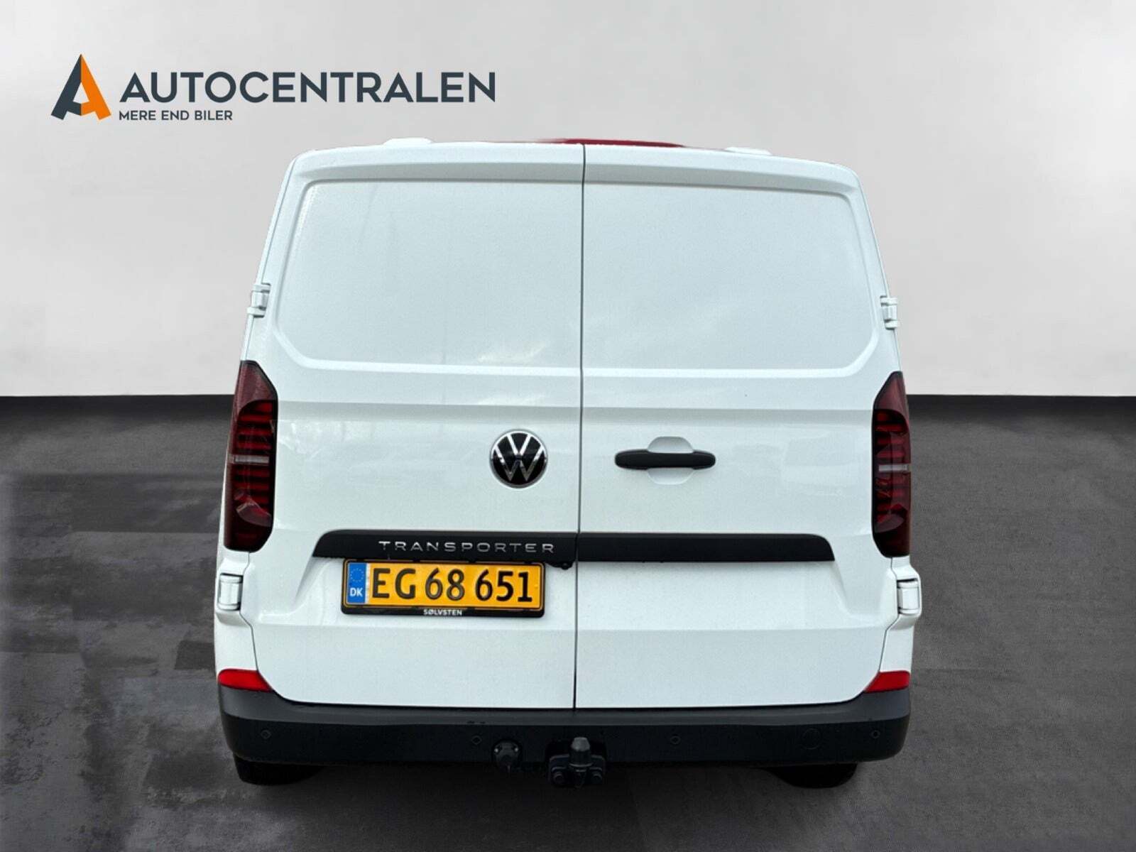 Hvid VW Transporter fra 2025