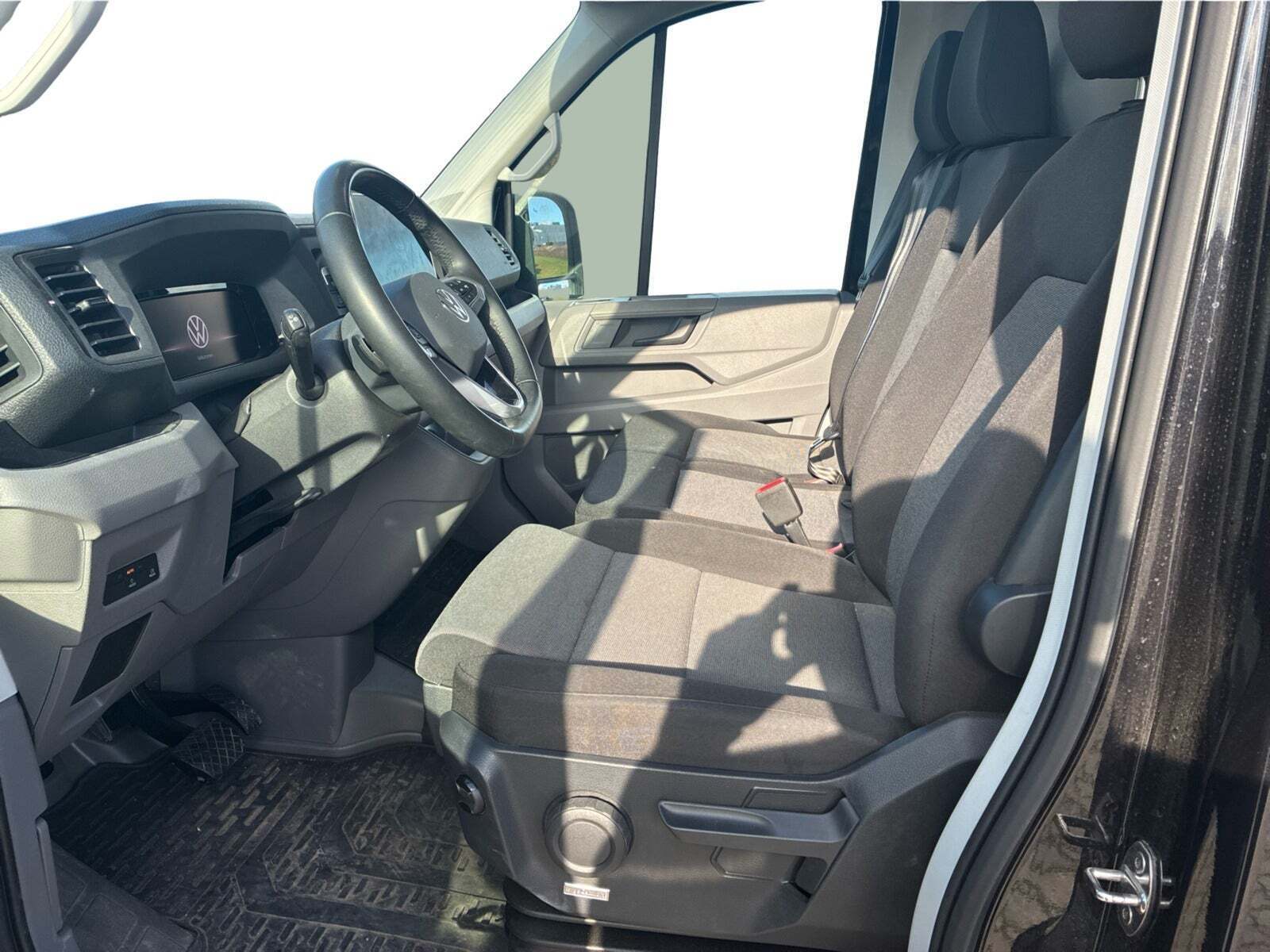 Sort VW Crafter 35 fra 2025